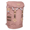 Bestel de Doughnut Colorado Reborn Series Backpack Chestnut veilig, gemakkelijk en snel bij Revert 95. Check onze website voor de gehele Doughnut collectie.