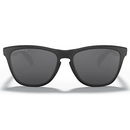 Oakley Frogskins Prizm Black gepolariseerd zonnebril voorkant Revert95.com