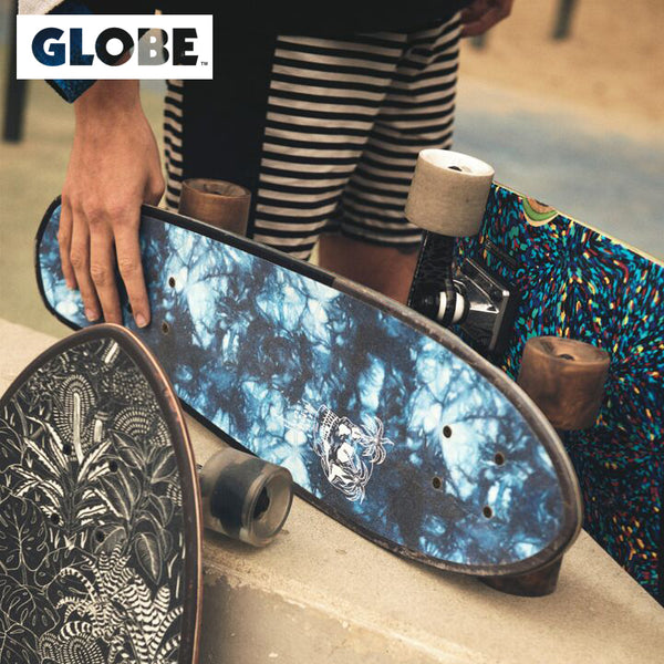 Globe Spring : Riders of concrete.