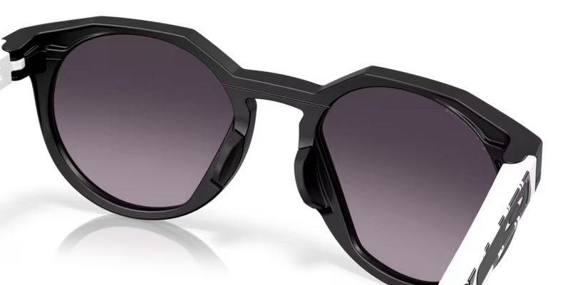 Koop de Oakley HSTN Duality Collection Matte Black Prizm Black veilig en snel bij Revert 95 online of kom hem passen in de winkel in Haarlem.