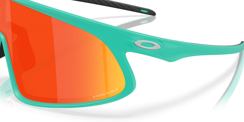 Koop de Oakley RSLV Matte Celeste Prizm Ruby veilig en snel bij Revert 95 online of kom hem passen in de winkel in Haarlem.