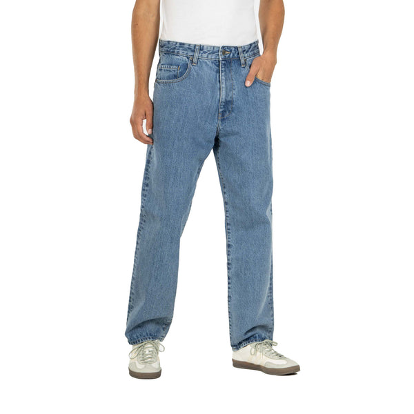 Bestel de Reell Denim Organic Solid Vintage Smoke Blue snel, veilig en gemakkelijk bij Revert 95. Check de gehele Reell Denim collectie op onze site, of kom gezellig langs bij onze winkel in Haarlem.