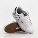 Etnies Fader White Navy skateschoen met cupsole en groot navy logo op wit bovenwerk.