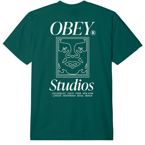 Bestel de Obey studios icon tee snel, gemakkelijk en veilig bij Revert 95. Check onze website voor de gehele Obey collectie, of kom gezellig langs bij onze winkel in Haarlem.