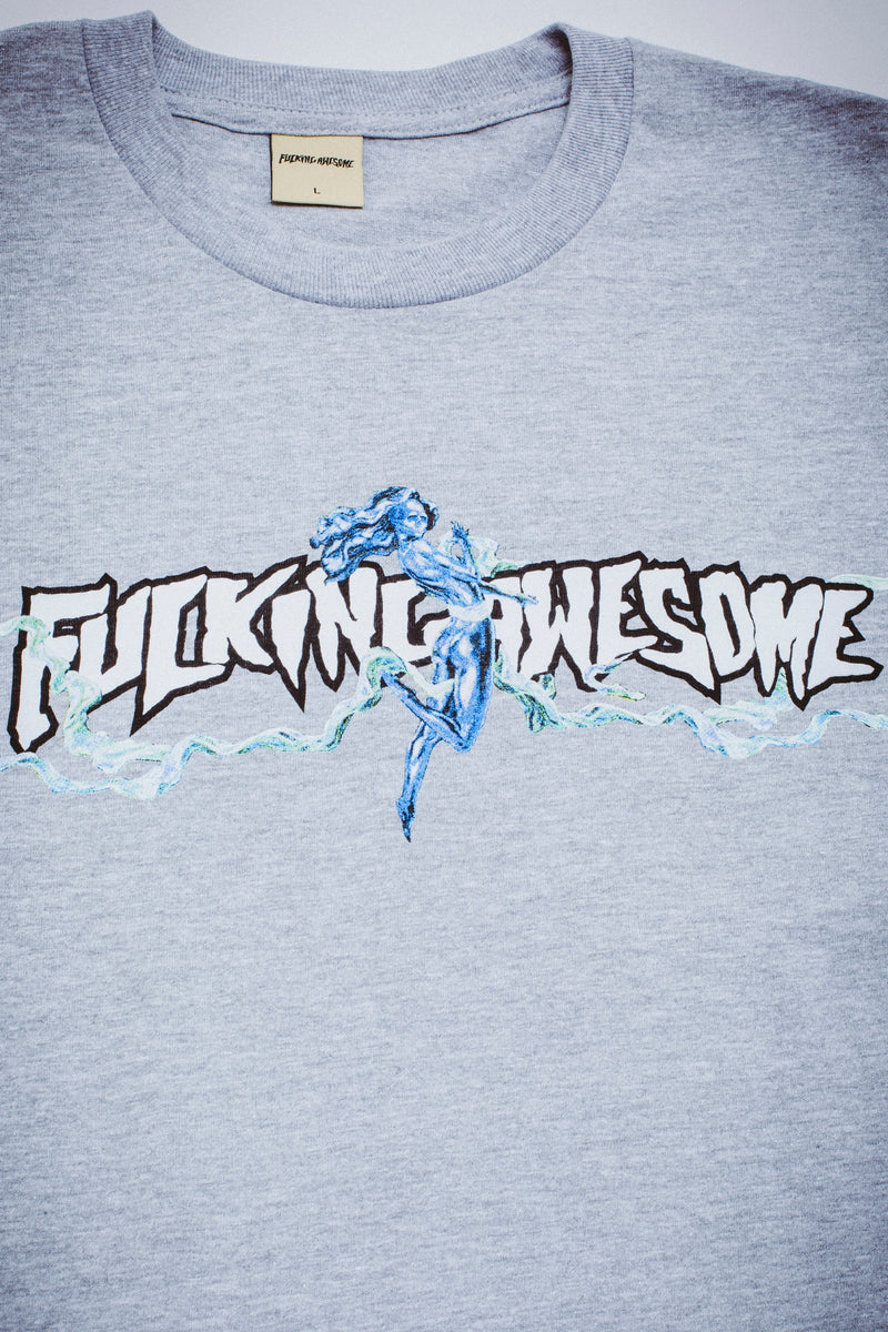 Shop officiële Fucking Awesome kleding bij Revert 95. T-shirts, hoodies en streetwear drops. Altijd limited. Voor 16:00 besteld = morgen in huis.