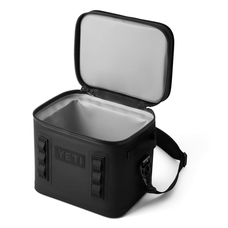 Koop de Yeti Hopper Flip 12 Soft Cooler veilig en snel bij Revert 95 online of kom hem checken in de winkel in Haarlem.