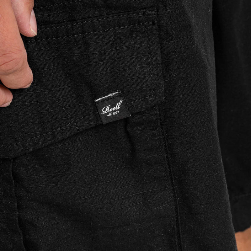 Bestel de Reell Denim New Cargo Short Deep Black snel, gemakkelijk en veilig bij Revert 95. Check onze website voor de gehele Reell Denim collectie of kom gezellig langs bij onze winkel in Haarlem.