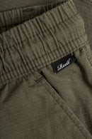 Reell Reflex Easy Cargo Short Baby Rib Olive – olijfgroene cargoshort van baby rib katoen met Reflex-stretch en elastische tailleband