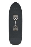 Globe Walrus Surf Skate – Black Peaking surfskate board met swallow tail en Black Peaking graphic