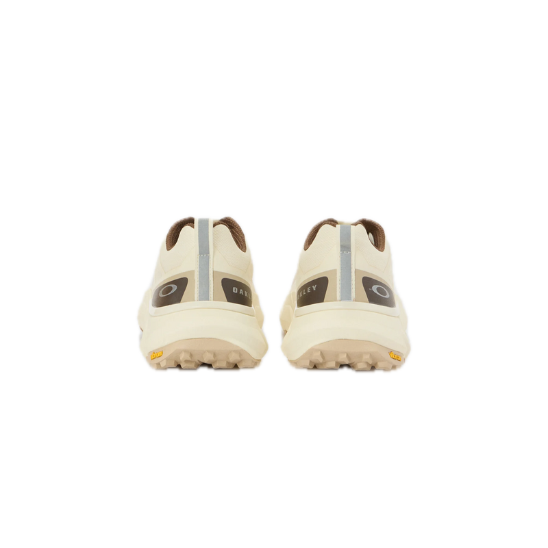 Koop de Oakley Light Breath Arctic White en snel bij Revert 95 online of kom hem checken in de winkel in Haarlem.