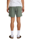 Koop de RVCA Sands Elastic 17 Inch Short veilig en snel bij Revert 95 online of kom hem checken in de winkel in Haarlem.
