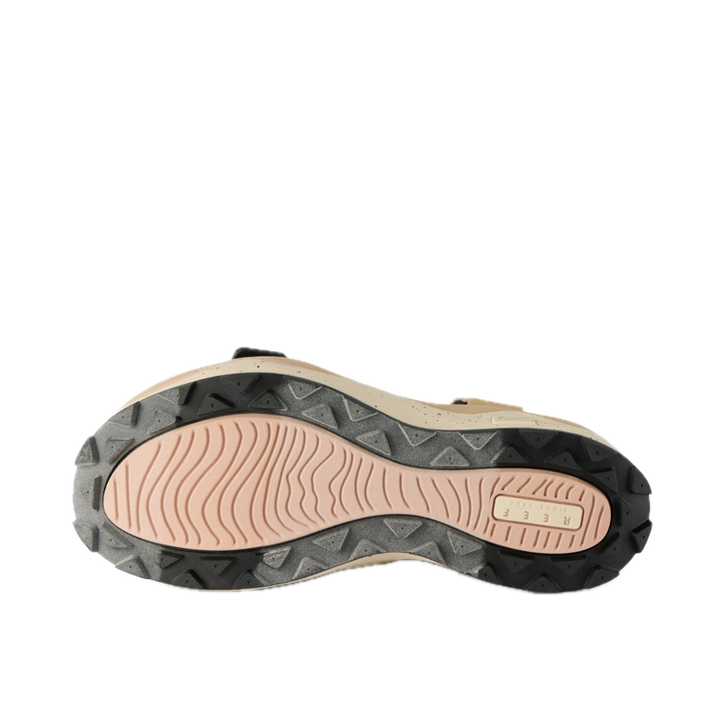 Koop de Reef Cross-Shore Rose Sand Ladies veilig en snel bij Revert 95 online of kom hem checken in de winkel in Haarlem.