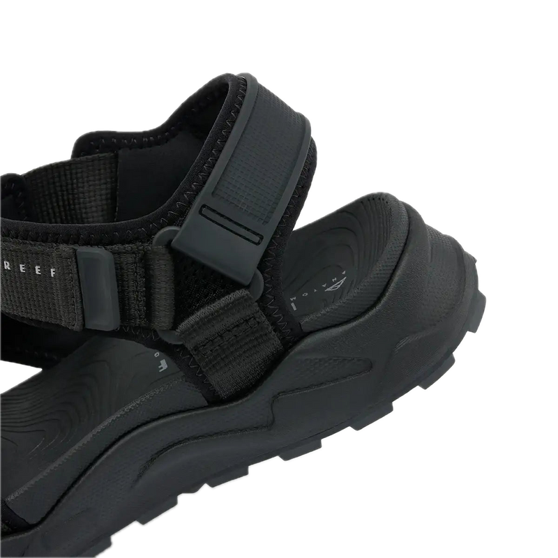 Koop de Reef Cross-Shore Black veilig en snel bij Revert 95 online of kom hem checken in de winkel in Haarlem.