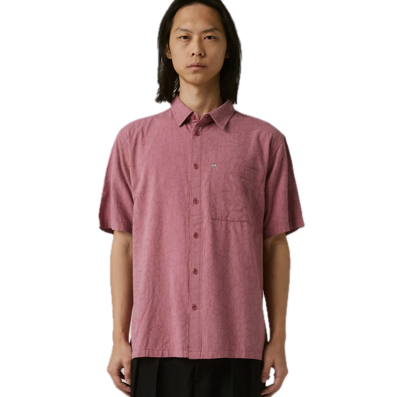 Koop de Former Vivian Vine SS Shirt en snel bij Revert 95 online of kom hem checken in de winkel in Haarlem.
