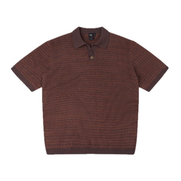 Koop de Former AG Collar Polo veilig en snel bij Revert 95 online of kom hem checken in de winkel in Haarlem.