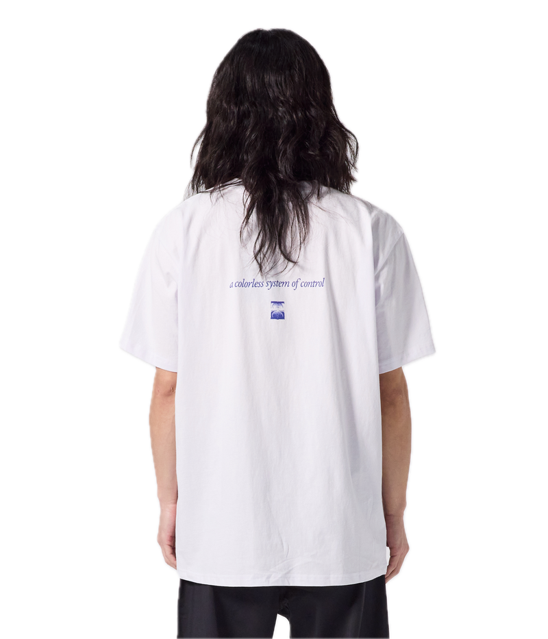 Koop de Former Diver T-shirt veilig en snel bij Revert 95 online of kom hem checken in de winkel in Haarlem.