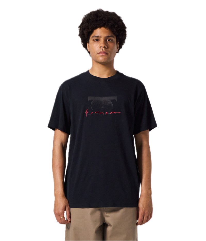 Koop de Former Rampant Crux T-shirt veilig en snel bij Revert 95 online of kom hem checken in de winkel in Haarlem.