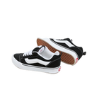 Koop de Vans Knu Skool Black True White Kids 8 - 14 jaar veilig en snel bij Revert 95 online of kom hem checken in de winkel in Haarlem.
