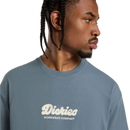 Koop het Dickies Lewistown SS Tee veilig  en snel bij Revert 95 online of kom hem checken in de winkel in Haarlem.