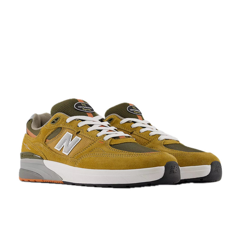 Koop de NB Numeric Andrew Reynolds 933 Brown Grey veilig en snel bij Revert 95 online of kom hem checken in de winkel in Haarlem.