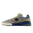 NB Numeric Andrew Reynolds 933 Black Eclipse skate schoen van New Balance Numeric met suède upper en cupsole zool