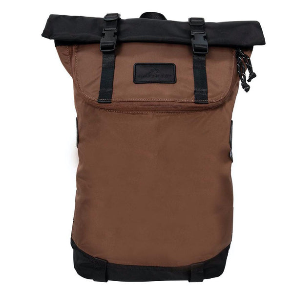 Bestel de Doughnut Christopher Go Wild Series Rolltop Backpack Black brown snel, veilig en gemakkelijk bij Revert 95. Check de gehele Doughnut collectie op onze site, of kom gezellig langs bij onze winkel in Haarlem.