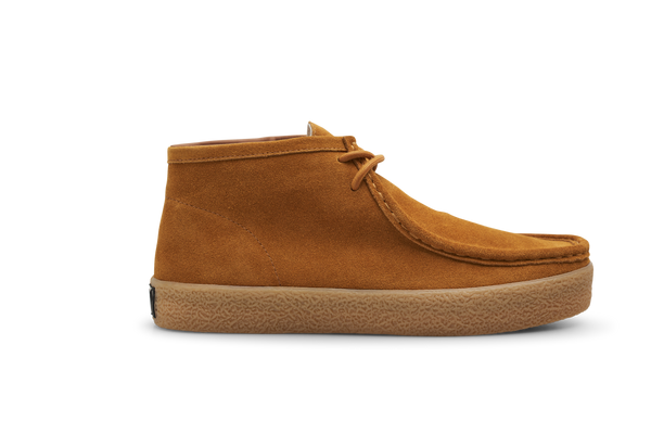 Last Resort AB VM006 Moc Hi Golden Brown Gum – high-top suède moc-toe skateschoen in bruin met gumzool