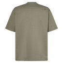 Koop de Oakley Field Gear Line Scratch Tee 5.0 veilig en snel bij Revert 95 online of kom hem checken in de winkel in Haarlem.