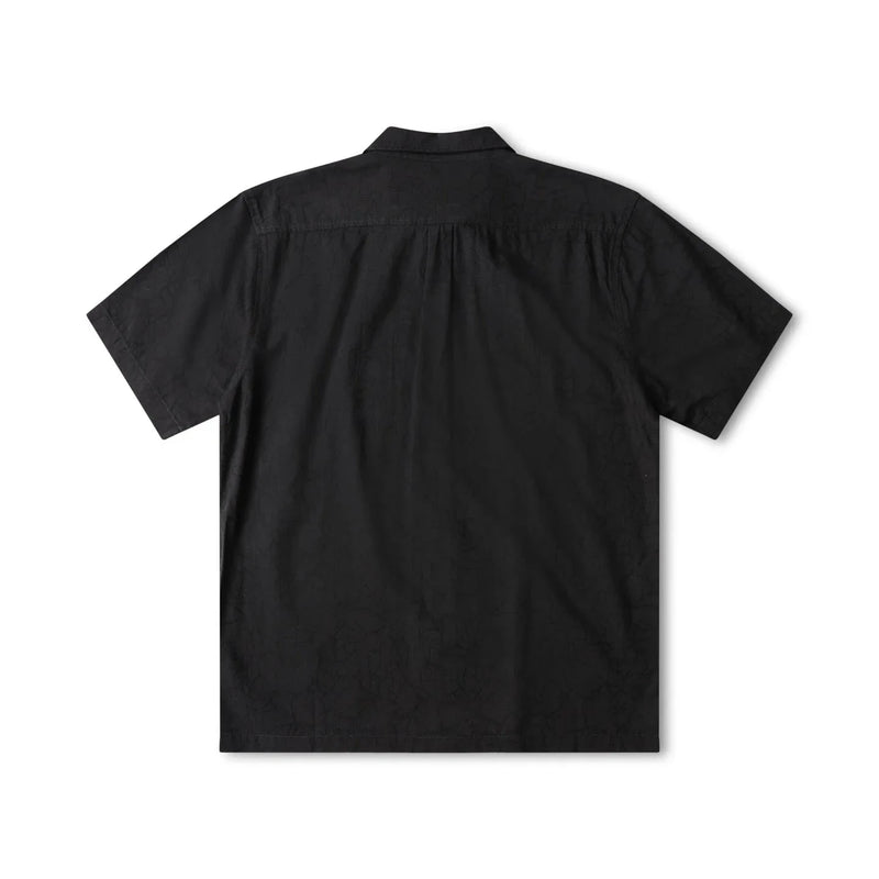 Koop de Former Vivian Vine SS Shirt en snel bij Revert 95 online of kom hem checken in de winkel in Haarlem.