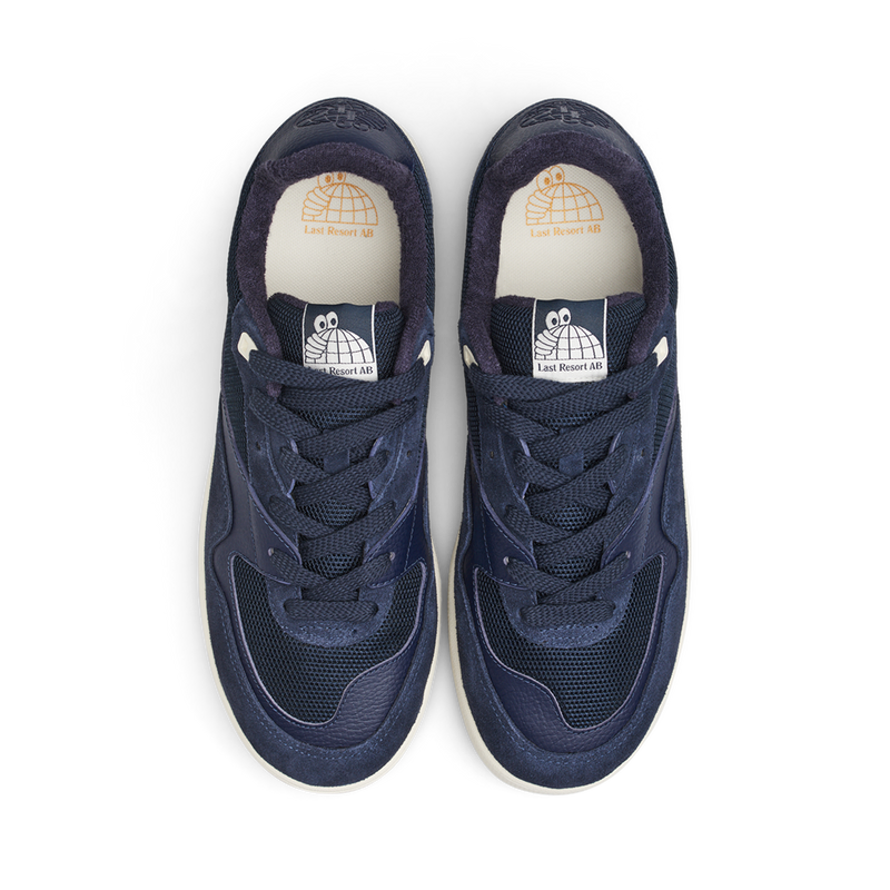 Koop Last resort Ab CM002 Dark Navy White veilig en snel bij Revert 95 online of kom hem checken in de winkel in Haarlem.