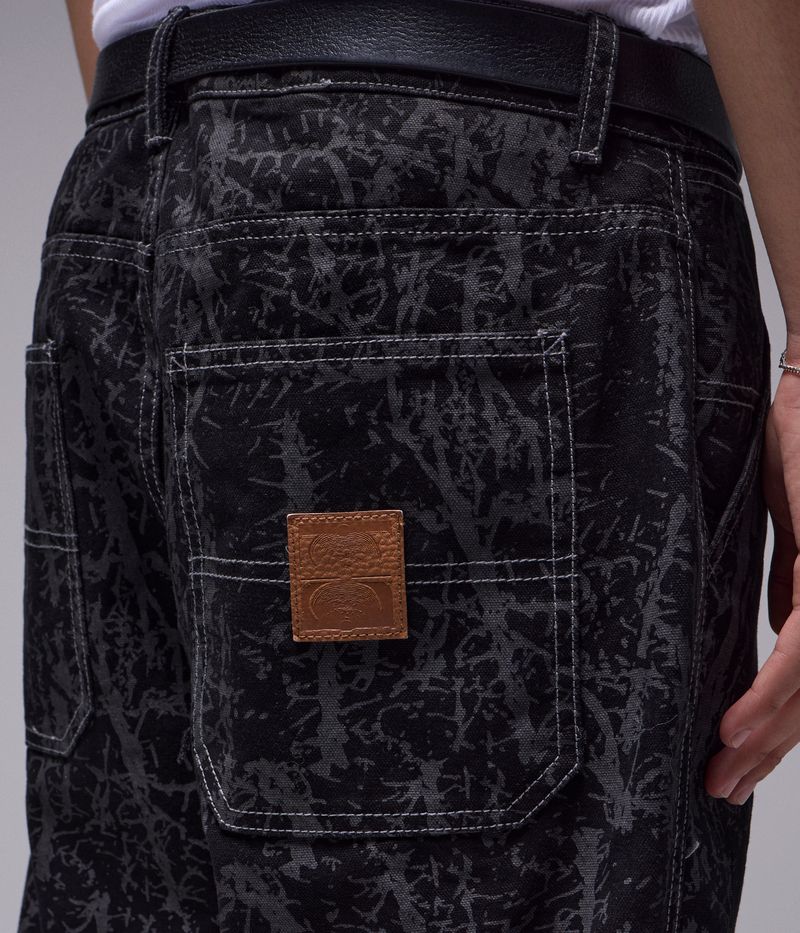 Former Turmoil Distend Pant Black – wide tapered pants met minimalistische Former-stijl