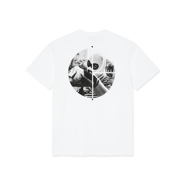 Koop de Polar Skate Co Fill Logo Tee Klez veilig en snel bij Revert 95 online of kom hem checken in de winkel in Haarlem.