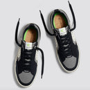 Bestel de Cariuma VALLELY Black CHARCOAL GREY veilig, gemakkelijk en snel bij Revert 95. Check onze website voor de gehele Cariuma collectie, of kom gezellig langs bij onze winkel in Haarlem.