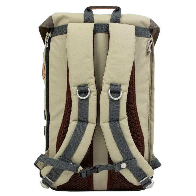 Bestel de Doughnut Colorado Euro Series Backpack beige snel, veilig en gemakkelijk bij Revert 95. Check de gehele Doughnut collectie op onze site, of kom gezellig langs bij onze winkel in Haarlem.