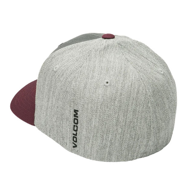 Bestel de Volcom Full Stone Heather Flexfit Hat Merlot snel, veilig en gemakkelijk bij Revert 95. Check de gehele Volcom collectie op onze site, of kom gezellig langs bij onze winkel in Haarlem.