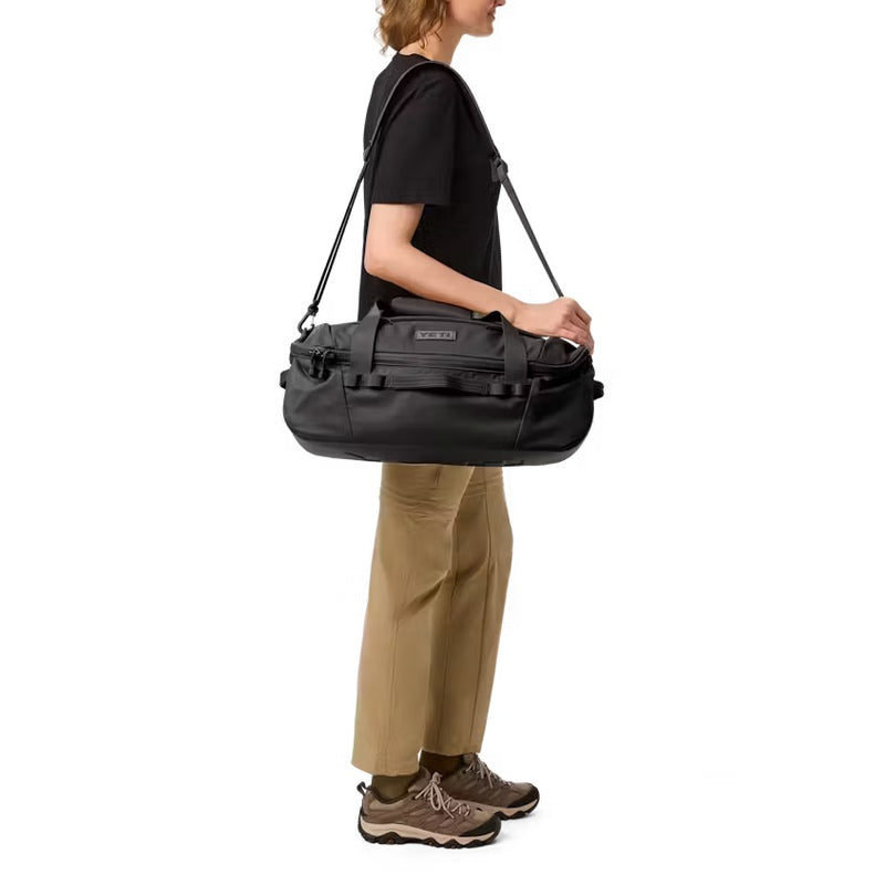 Yeti Crossroads Duffel 40L – duurzame waterafstotende duffeltas van 700D nylon in compact 40L-formaat met afneembare schouderbanden