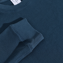 Polar Skate Co Dylan LS Tee Waffle Space Blue – longsleeve van 100% katoen met wafelstructuur en relaxte pasvorm in Space Blue kleur.