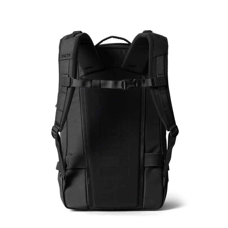 Bestel de YETI Ranchero 27L bij Revert 95. Robuuste backpack voor dagelijks gebruik, werk of weekend. Waterafstotend & comfortabel. Snelle verzending!
