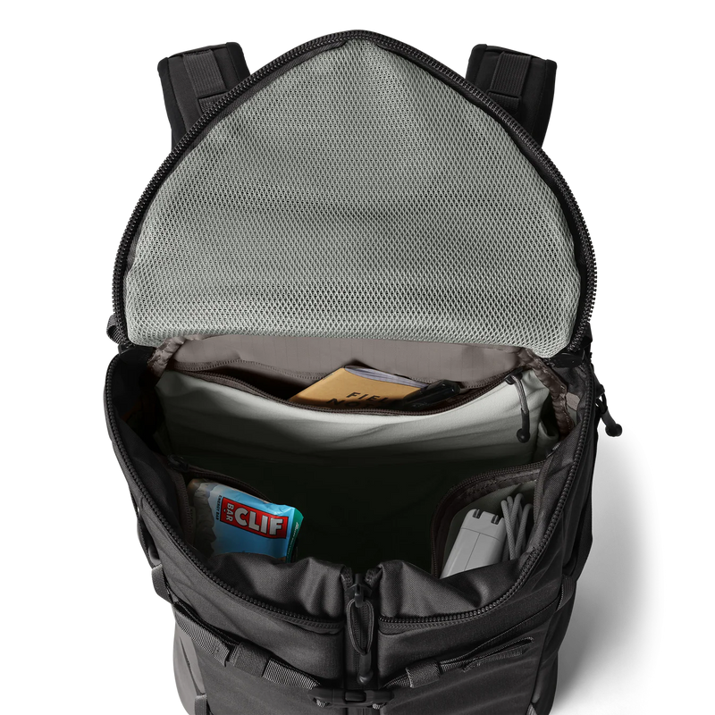 Bestel de YETI Ranchero 27L bij Revert 95. Robuuste backpack voor dagelijks gebruik, werk of weekend. Waterafstotend & comfortabel. Snelle verzending!