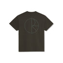 De Polar Skate Co Stroke Logo Junior Tee Dirty Black is gemaakt van 100% katoen met een gewicht van 240 GSM. De tee heeft een regular fit en is gemaakt in Portugal. 100% katoen