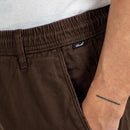 Reell Denim Reflex Loose Chino dark brown broekzak close-up broek