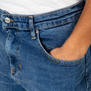 Bestel de Reell Denim Solid Retro Mid Blue snel, gemakkelijk en veilig bij Revert 95. Check on ze website voor de gehele Reell denim broeken collectie, of kom langs in onze winkel in Haarlem.