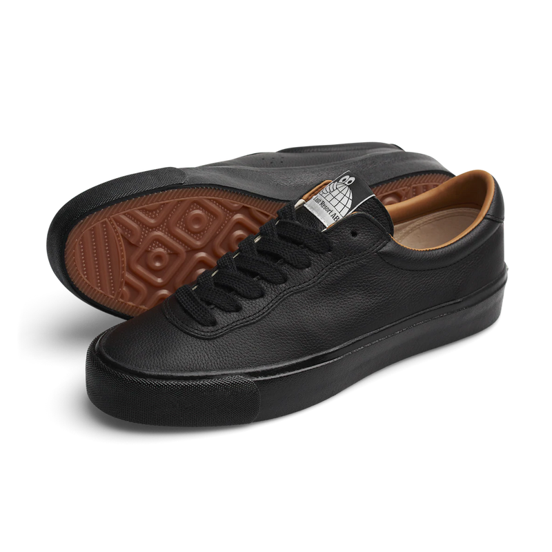VM001 Leather Lo Black Black