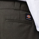 Bestel de Dickies 874 Flex Work Pant snel, veilig en gemakkelijk bij Revert 95. Check onze website voor de gehele Dickies collectie.