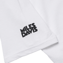 HUF - MILES DAVIS - DIRECTIONS S/S TEE mouw close-up
