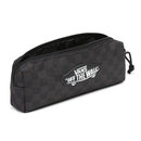 Bestel de Vans OTW POTLOOD ETUI veilig, gemakkelijk en snel bij Revert 95. Check onze website voor de gehele Vans collectie.	