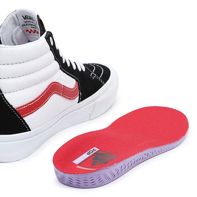 Bestel de Vans SKATE SK8-HI Shoes Athletic Black Red veilig, gemakkelijk en snel bij Revert 95. Check onze website voor de gehele Vans collectie.	