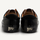 Bestel de Last Resort Ab VM004 - Milic Leather Suede Lo Duo Black Black veilig, gemakkelijk en snel bij Revert 95. Check onze website voor de gehele Last Resort Ab collectie, of kom gezellig langs bij onze winkel in Haarlem.