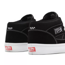 Vans Skate Half Cab Black White – zwarte suède mid-top skateschoen met witte details en Half Cab patch
