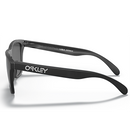  Oakley Frogskins Prizm Black gepolariseerd zonnebril zijkant Revert95.com